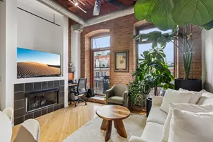 360 W Illinois St, Chicago, IL 60654 - Photo 5