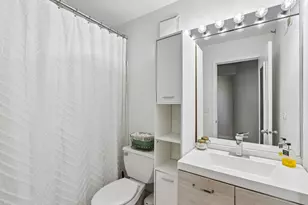 360 W Illinois St, Chicago, IL 60654 - Photo 15