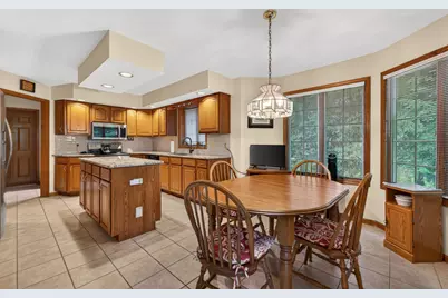 3347 Valley Woods Drive, Cherry Valley, IL 61016 - Photo 11