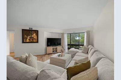 702 N Waukegan Road #206A, Glenview, IL 60025 - Photo 11