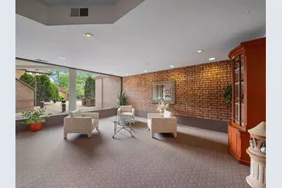 702 N Waukegan Road #206A, Glenview, IL 60025 - Photo 3