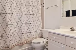 1415 W Barry Ave, Chicago, IL 60657 - Photo 11