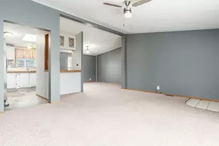 2231 Blossom Ln, Belvidere, IL 61008 - Photo 11