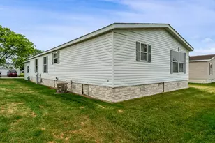 2231 Blossom Ln, Belvidere, IL 61008 - Photo 5