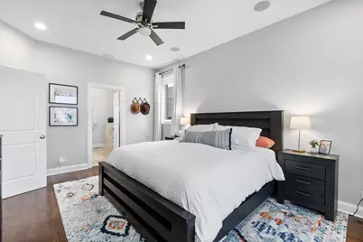 1641 W Pearson Street #2W, Chicago, IL 60622 - Photo 17