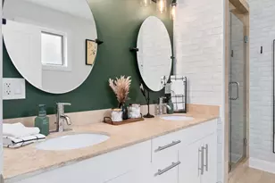 1641 W Pearson St, Chicago, IL 60622 - Photo 21