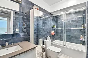 3200 N Lake Shore Dr, Chicago, IL 60657 - Photo 25