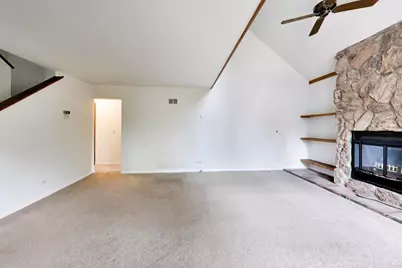 913 Campbell Drive, Gurnee, IL 60031 - Photo 5