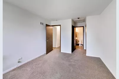 913 Campbell Drive, Gurnee, IL 60031 - Photo 11