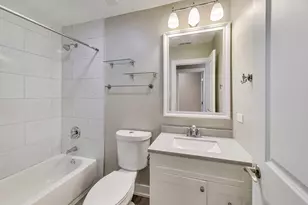 1914 W Crystal St, Chicago, IL 60622 - Photo 11