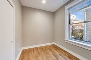 1914 W Crystal St, Chicago, IL 60622 - Photo 9