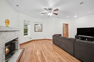 4749 N Dover St, Chicago, IL 60640 - Photo 9