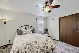 390 Cornell Ln, Elgin, IL 60123 - Photo 17