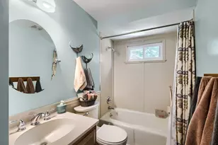 390 Cornell Ln, Elgin, IL 60123 - Photo 23