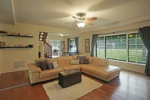 198 Oakwood Dr, Wood Dale, IL 60191 - Photo 7