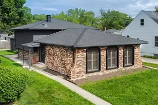 18013 Park Ave, Lansing, IL 60438 - Photo 1