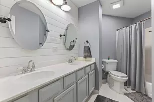 1679 N Stanwich Rd, Vernon Hills, IL 60061 - Photo 25