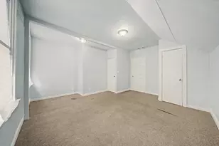 8239 S Colfax Ave, Chicago, IL 60617 - Photo 15