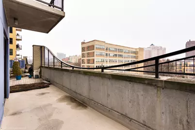 1122 W Catalpa Avenue #402, Chicago, IL 60640 - Photo 11