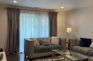 9530 Lamon Ave, Skokie, IL 60077 - Photo 9