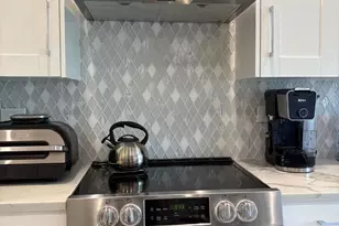 9530 Lamon Ave, Skokie, IL 60077 - Photo 19