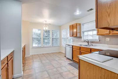 1829 Quaker Hollow Lane #1829, Streamwood, IL 60107 - Photo 5