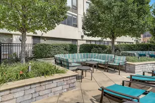 3930 N Pine Grove Ave, Chicago, IL 60613 - Photo 41