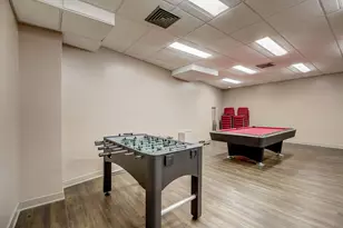 3930 N Pine Grove Ave, Chicago, IL 60613 - Photo 29