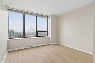 3930 N Pine Grove Ave, Chicago, IL 60613 - Photo 23