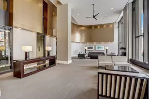 3930 N Pine Grove Ave, Chicago, IL 60613 - Photo 9