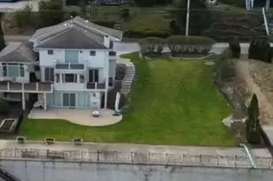 2940 Lake Shore Dr, Long Beach, IN 46360 - Photo 9