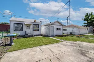 609 Greenbay Ave, Calumet City, IL 60409 - Photo 17