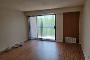 1800 Huntington Blvd, Hoffman Estates, IL 60169 - Photo 7