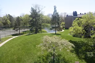 2129 Ammer Ridge Ct, Glenview, IL 60025 - Photo 13
