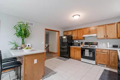 712 Platt Way, Hudson, IL 61748 - Photo 9