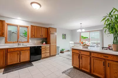 712 Platt Way, Hudson, IL 61748 - Photo 11
