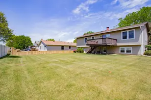 750 Michigan Ln, Elk Grove Village, IL 60007 - Photo 25