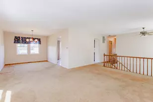 750 Michigan Ln, Elk Grove Village, IL 60007 - Photo 7