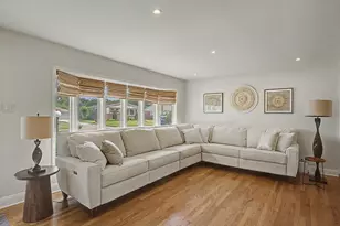 222 S Mayfair Pl, Chicago Heights, IL 60411 - Photo 9