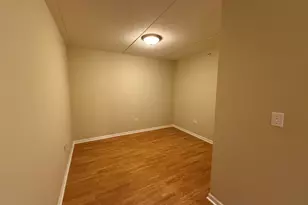 390 S Western Ave, Des Plaines, IL 60016 - Photo 7