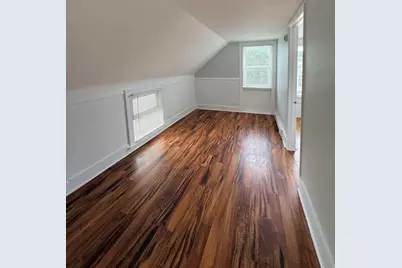 705 North Avenue #Upper, Aurora, IL 60505 - Photo 5