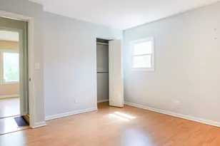 1707 S Green Meadows Blvd, Streamwood, IL 60107 - Photo 11