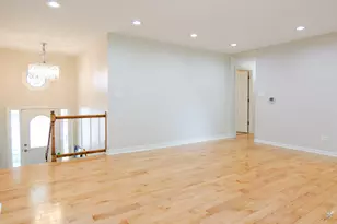 1707 S Green Meadows Blvd, Streamwood, IL 60107 - Photo 7
