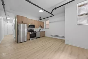 2154 W Arthur Ave, Chicago, IL 60645 - Photo 3