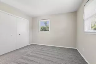 453 Tomahawk St, Park Forest, IL 60466 - Photo 17