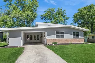 453 Tomahawk St, Park Forest, IL 60466 - Photo 1