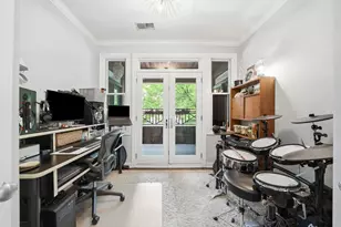 [Address not provided], Chicago, IL 60657 - Photo 17
