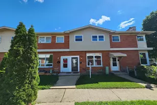 8813 N Grand St, Niles, IL 60714 - Photo 3