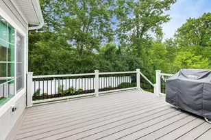 823 Heatherfield Cir, Naperville, IL 60565 - Photo 45