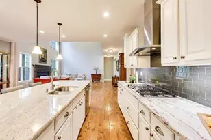 823 Heatherfield Cir, Naperville, IL 60565 - Photo 9